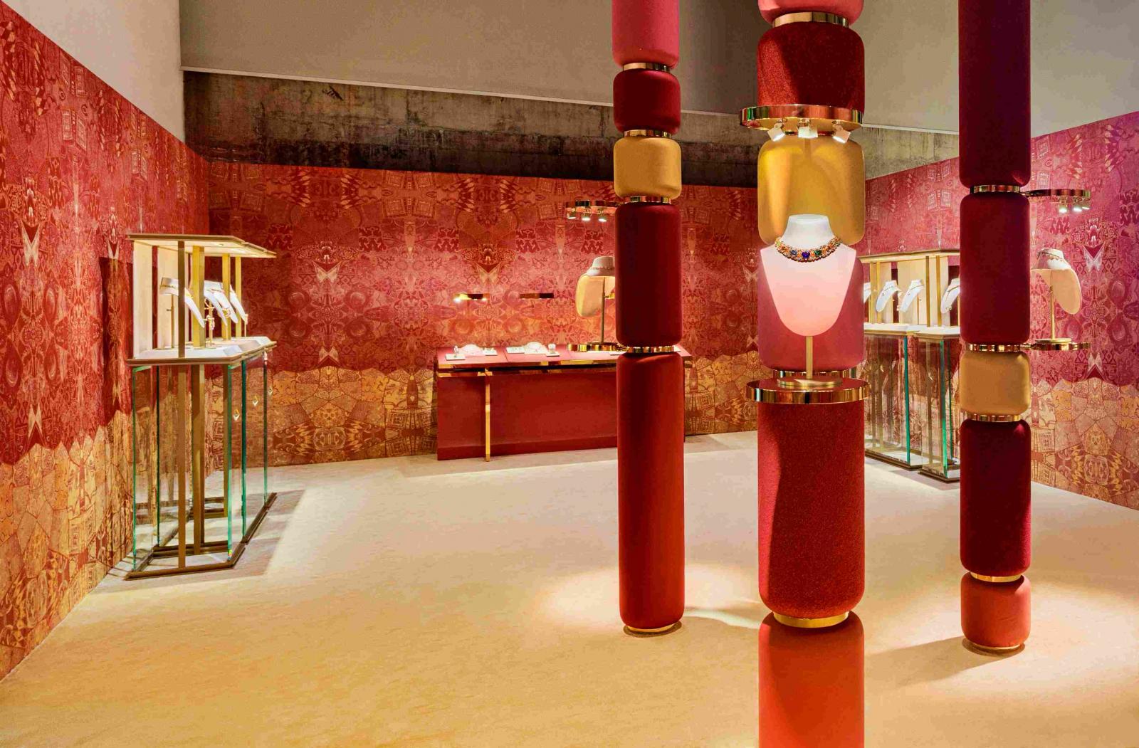BVLGARI Showcases Mediterranea High Jewelry And High End Watches In bvlgari-showcases-mediterranea-high-jewelry-and-high-end-watches-in